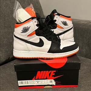 Nike Air Jordan 1 High OG White/Black/Orange